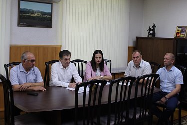 В рабочем графике депутата Окшина